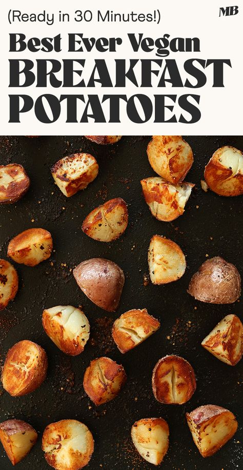 Simple vegan breakfast potatoes with the crispiest browned edges ever! Just 5 ingredients and 30 minutes required! Simple Vegan Breakfast, Breakfast Potluck, Gf Breakfast, Vegan Breakfast Easy, Plant Based Recipes Easy, Minimalist Baker, Low Sugar Recipes, Breakfast Potatoes, How To Cook Potatoes