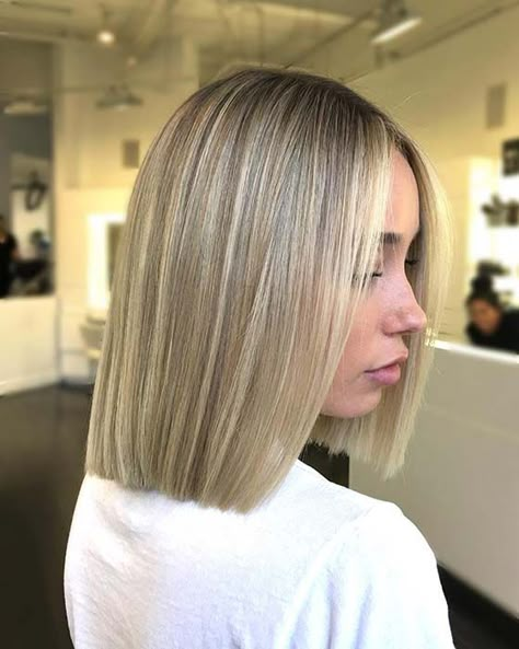 Straight Blonde Bob, Long Straight Bob, Short Blonde Hair Ideas, Haircuts Ideas For Women, Haircut Idea, Blonde Bob Haircut, Blonde Hair Ideas, Haircut Blonde, Haircuts Ideas