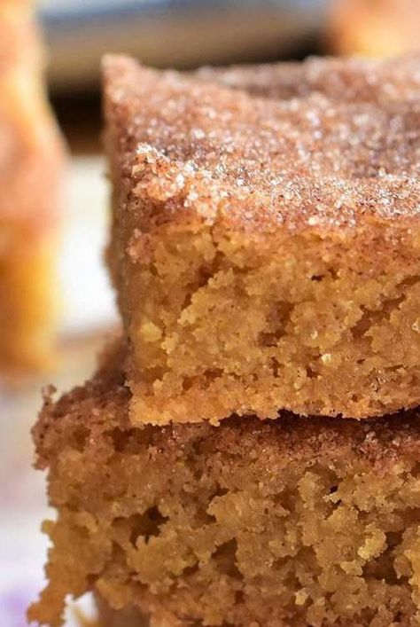 These snickerdoddle bars are perfect for any quick and easy dessert that the whole family will love. #dessertrecipes#dessertideas#dessertdishes#dessertinspiration#sweettreats#bars#dessertbars#barrecipes Dessert For Bake Sale, Bar Food Recipes, Bar Recipes Dessert, Bar Cookies 9x13, Easy Bars Recipes, Churro Bars, Fall Dessert Bar, Easy Cookie Bars, Fall Winter Desserts