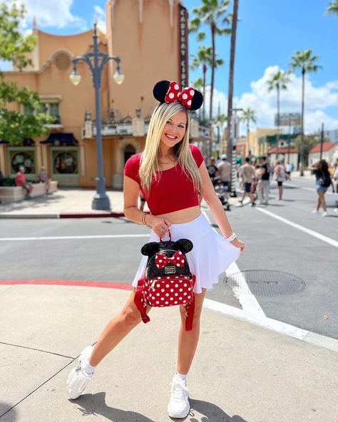 It’s giving ✨Classic Minnie ✨ vibes! 🫶🏻♥️ You can never go wrong with polkadots. 💁🏼‍♀️ I love a classic look for Hollywood Studios. 🫶🏻 I… | Instagram Hollywood Studios Outfit, Disney Hollywood Studios, Vacation Fits, Disneyland Outfits, Disney Trip Planning, Hollywood Studios Disney, Hollywood Studios, I Love A, Disney Trip