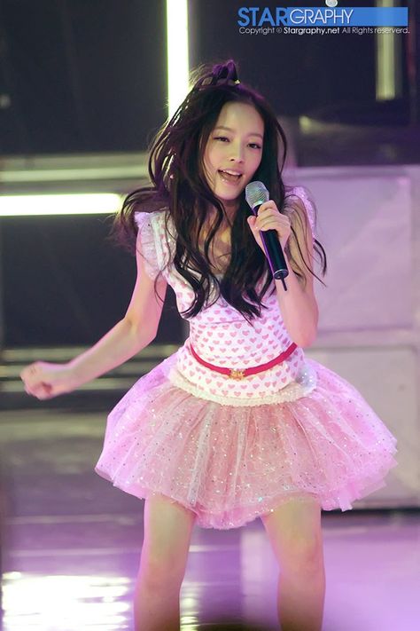 Goo Hara Kara, Go Hara, Hara Kara, Goo Hara, Orange Caramel, Best Kpop, Cat Valentine, Pop Singers, Pop Artist