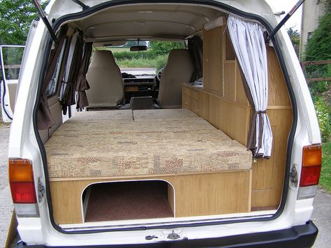 Nissan Vanette Camper by small camper conversions, via Flickr Forester Camper, Diy Camper Van, Kangoo Camper, Van Dwelling, Minivan Camping, Diy Campervan, Kombi Home, Small Campers, Mini Camper