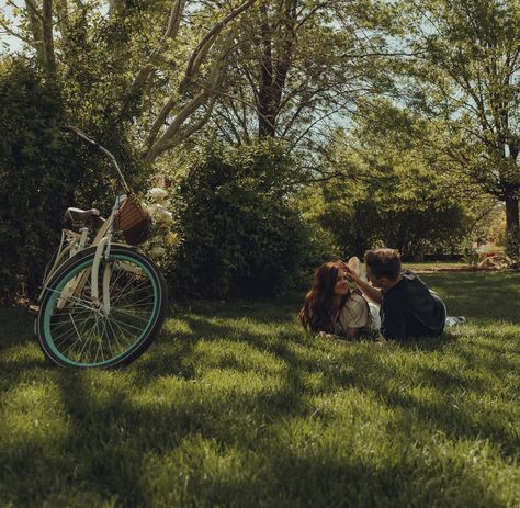 The cutest little park date 💛 • • • • • • • #southernutahphotographers #southernutahphotographer Park Date Photoshoot, Spring Couples Photoshoot, Aesthetic Couples Photoshoot, Utah Couples Photographer, Southern Utah Documentary Photographer Aesthetic Romance Pictures, Bike Date Aesthetic, Couple In Park Photography, Couple Bicycle Aesthetic, Couples Photoshoot Aesthetic, Bicycle Couple, Spring Couples Photoshoot, Date Photoshoot, Bicycle Aesthetic