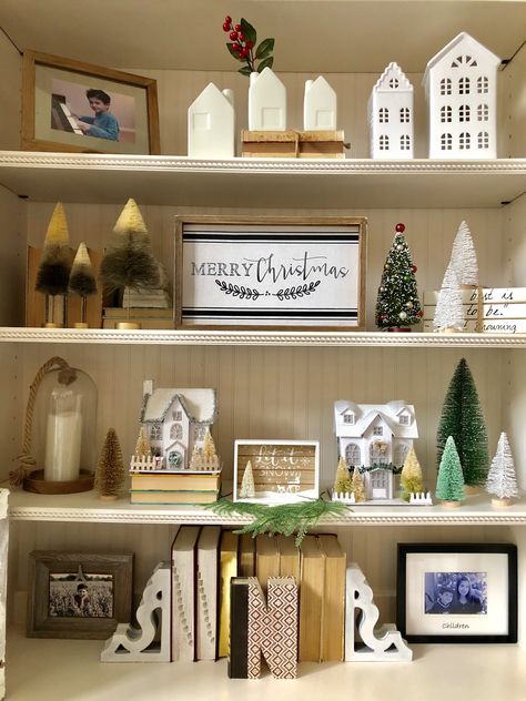 Christmas bookcase decor. Christmas Bookcase Decor, Christmas Bookshelf Decor, Christmas Bookcase, Decorating A Bookshelf, Decorating Built Ins, Holiday Bookshelves, Christmas Shelves, Christmas Bookshelf, Styling Bookshelves