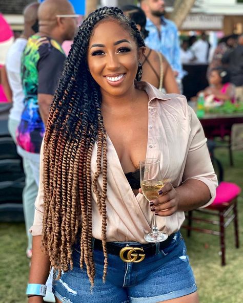 Tiffany Samantha on Instagram: “Humble as ever, but I know what I bring to the table. 🥂 . . #BabeBrunch #christmasinJamaica” Water Wave Crochet Braids, Braiding Extensions, Passion Twist Hair, Water Wave Crochet, Wave Crochet, Boho Locs, Hot Hair Colors, Twist Hair, Natural Hair Beauty