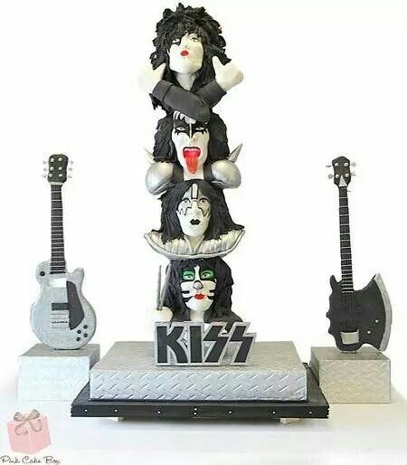 Kiss Kiss Cakes, Pastries Images, Extreme Cakes, Wedding Cakes Flowers, Pink Cake Box, Music Cakes, Music Cake, Eric Singer, Cake Wrecks