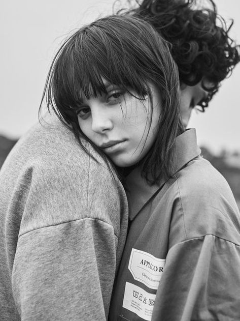 Fashion Fotografie, Inspiration Photoshoot, Black And White Couples, Couples Modeling, Fotos Aesthetic, Photographie Portrait Inspiration, 사진 촬영 포즈, Couple Photoshoot Poses, Trik Fotografi