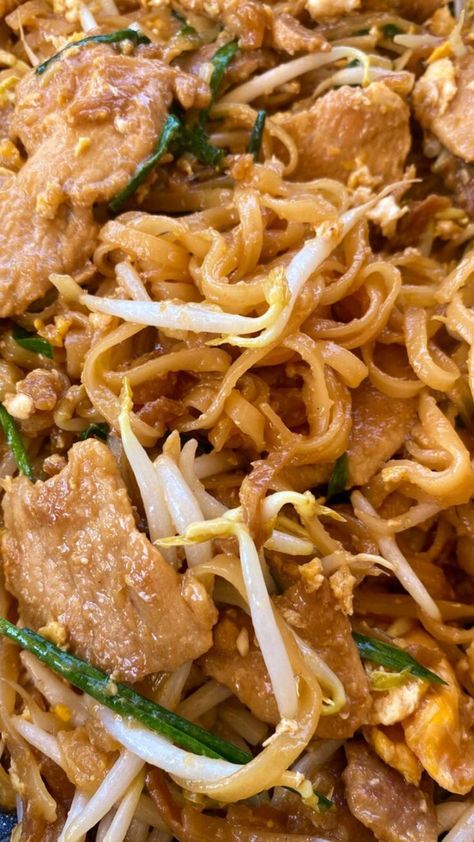 close-up of pad Thai Pad Thai Sauce Easy, Pad Thai Sauce Recipe Easy, Pad Thai Sauce Recipe, Thai Sauce Recipe, Pad Thai Recipe Authentic, Thai Chicken Recipes, Thai Recipes Authentic, Asian Noodle Dishes, Pad Thai Sauce