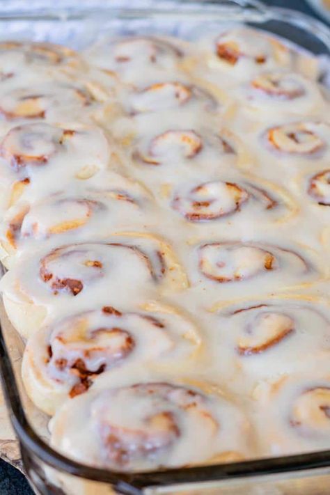 Cake Mix Cinnamon Rolls, Overnight Cinnamon Rolls, Cinnamon Bun Recipe, Fluffy Cinnamon Rolls, Cinnamon Roll Bake, Best Cinnamon Rolls, Pumpkin Butter, Cinnamon Rolls Homemade, Bun Recipe