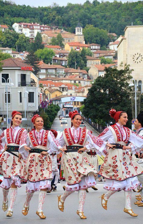 Learn About Bulgarian Culture In Photos Bulgarian Flag, Bulgarian Women, Bulgarian Culture, Montenegro Beach, Europe Culture, Folklore Fashion, Bulgarian Clothing, Festivals Around The World, Folk Dresses