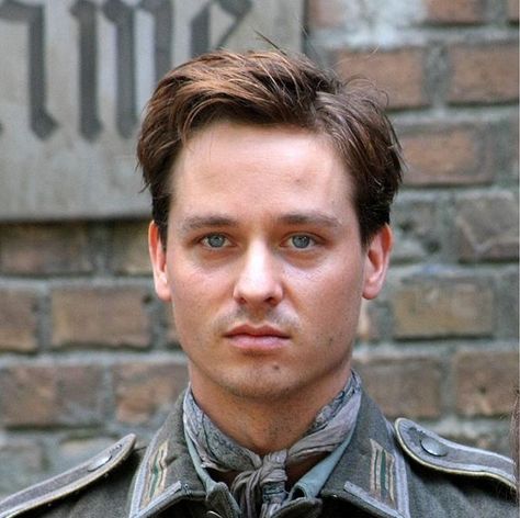 Tom Schilling as Friedhelm Winter  'Generation War'  Amazing miniseries Friedhelm Winter, Volker Bruch, Tom Schilling, Holby City, Ww2 Soldiers, German Boys, German Men, Military Drawings, One Last Time