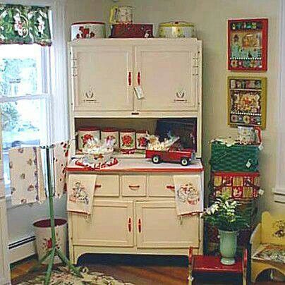 Antique Hoosier Cabinet, Vintage Kitchen Cabinets, Hoosier Cabinets, Hoosier Cabinet, Old Cabinets, Types Of Cabinets, Old Kitchen, Look Vintage, Retro Kitchen