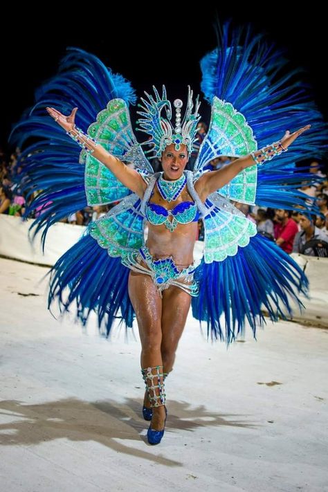 Brazil Carnival Women, Halloween Runway, Brazil Carnival Costume, Ideas Carnaval, Carnival Women, Carnival Outfit, Carnaval Costume, Brazil Carnival, Samba Costume