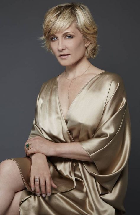 Amy Carlson Amy Carlson, Short Hair Blue, Modern Haircuts, Messy Short Hair, Pinterest Hair, Hair Affair, Hair Color And Cut, Blue Bloods, Short Hair Haircuts