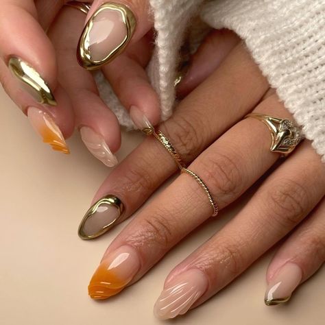 Neutral 3d Nails, Aura Nails With 3d Design, Funky 3d Nails, 3d Gel Nails Aesthetic, 3d Sculpting Gel Nail Art, Nails 3d, Minimal Nails, Soft Nails, Gem Nails