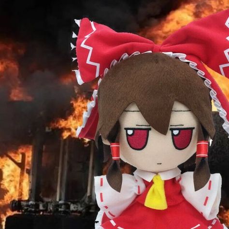 Reimu Touhou Memes, Reimu Touhou Pfp, Touhou Plushies, Touhou Plush, Touhou Icon, Touhou Reimu, Touhou Pfp, Reimu Hakurei, Family Meme