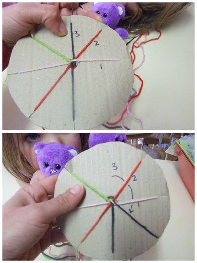 Using a paper plate and some wool, you can make a really cool friendship bracelet. I tried these today at work and my students absolutely it! Easy to do, fun to make for children of all ages :) Yarn Friendship Bracelets, Wool Bracelet, Bracelets Simple, Cool Friendship Bracelets, Cardboard Frame, Crafts For Seniors, Patterned Plates, Kid Craft, Moisturizer For Dry Skin