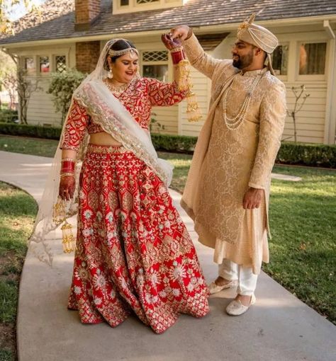 Plus Size Bridal Fashion: 20 Curvy Brides In Stunning Designer Outfits For Their Wedding Plus Size Indian Bride, Plus Size Lehenga, Sikh Bride, Sabyasachi Bride, Plus Size Bridal, Plus Size Brides, Plus Size Bride, Curvy Bride, Pink Lehenga