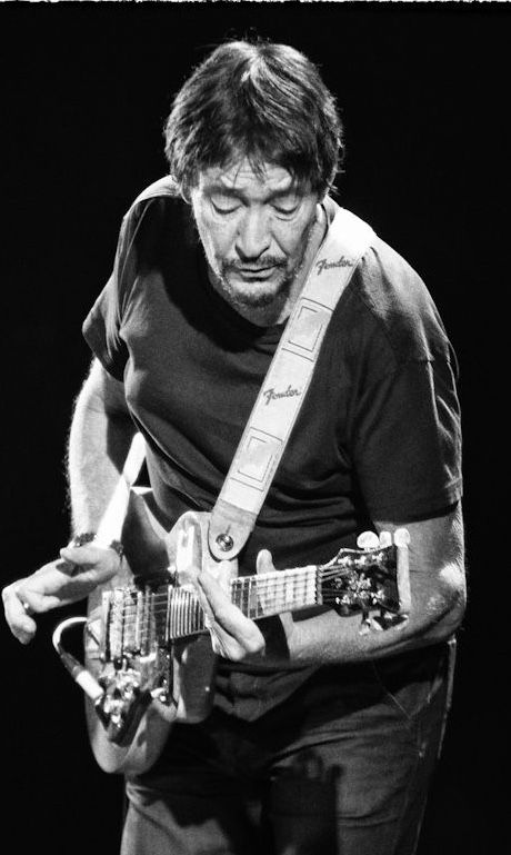 Chris Rea Chris Rea, Husky Voice, Italian Family, Slide Guitar, My Destiny, Smiling Faces, Music Pics, Nothing To Fear, Music Pictures