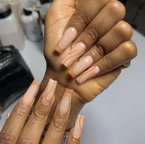 Classy Square Nails, Basic Acrylic Nails, Y2k Nails Short, Medium Acrylic Nails, Long Red Nails, Natural Nails Manicure, Brown Acrylic Nails, Gold Acrylic Nails, Green Acrylic Nails