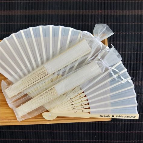 Fans As Wedding Favors, Paper Fan Wedding Decor, Souvenir Wedding Aesthetic, Bridal Fans, Wedding Hand Fans, Programme Design, Paper Fans Wedding, Wedding Programme, Rustic Forest Wedding