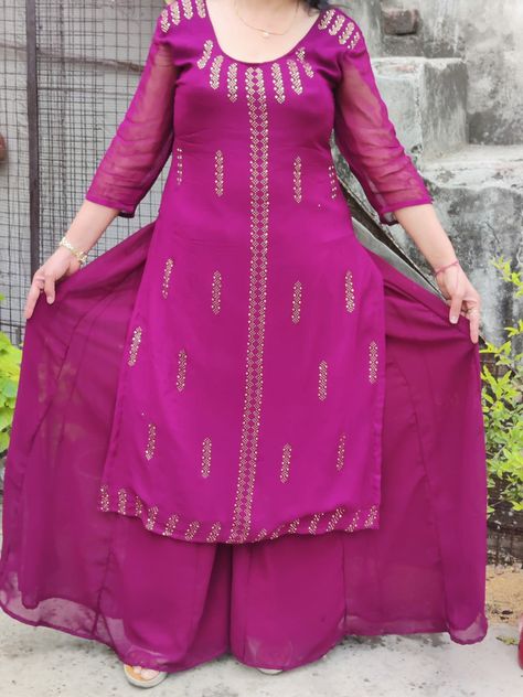 Plazo With Kurti, Kurti Sleeves, Kurti Sleeves Design, Dress Book, Stylish Dress Book, Kurti Designs, My Youtube Channel, Sleeve Designs, Youtube Video