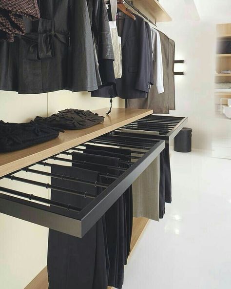 Organiser Son Dressing, Walking Closet, Bedroom Cupboards, Small Closets, Closet Remodel, Dream Closets, Small Closet, Room Closet, Trendy Bedroom