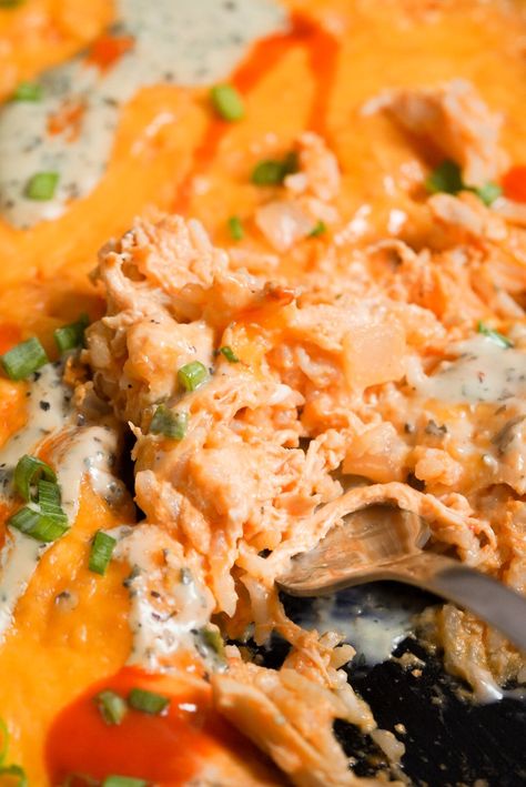 Easy Cheesy Buffalo Chicken Rice Casserole - Wellness by Kay Protein Chia Seed Pudding, Buffalo Chicken Rice, Cheesy Buffalo Chicken, Buffalo Chicken Casserole, Turkey Pasta, Chicken Rice Casserole, Healthy High Protein Meals, Stove Top Recipes, Delicious Appetizer Recipes