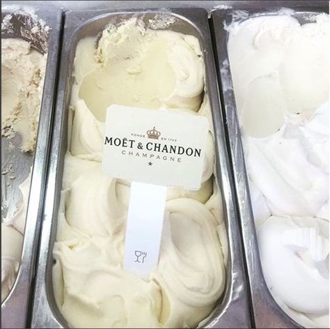 Moët gelato? I have to try this! Vanilla Vibes, Moët Chandon, Moet Chandon Champagne, Beach Side, Vanilla Girl, Vanilla Latte, Idee Pasto Sano, Mermaid Princess, French Vanilla