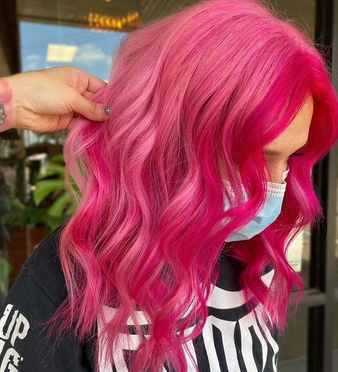 Hair Artist✨PulpRiot Educator en Instagram: “In my pink feels 💖💖💖 Played with some new placement on @dearestjennasea utilizing our darkest tone around the hairline and the lighter…” Hair Artist, Different Hair, Pink Bottom, Artistic Hair, Pink Hair, Hair Inspo, Instagram Profile, Hair Color, Long Hair Styles