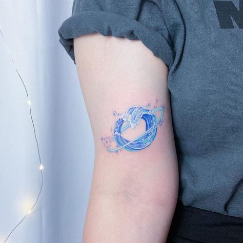 Water Circle Tattoo, Water Heart Tattoo, Heart Wave Tattoo, Water Wave Tattoo, Water Inspired Tattoo, Water Tattoo Ideas, Water Tattoos, Tattoo Universe, Simple Wave Tattoo