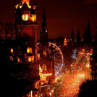 image Scottish New Year, Edinburgh Hogmanay, Edinburgh Christmas, Edinburgh Festival, Festivals Around The World, England And Scotland, Cool Cafe, I Want To Travel, Edinburgh Scotland