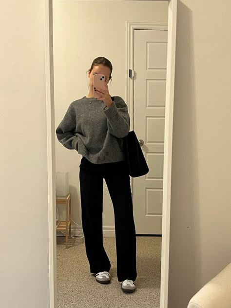 Autumn Outfit For School, Work Outfits Women Winter Office Style 2024, Black Slacks Outfit Winter, Med School Outfit Ideas, Basic Winter Outfits Schools, Sixth Form Outfits Casual, Simple Work Outfits Casual, Six Form Outfits, Dark Grey Sweater Outfit