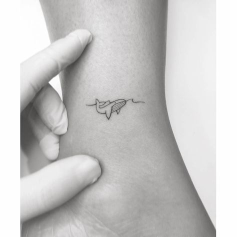 52 Hertz Whale Tattoo, 52 Hertz Whale, Whale Tattoo, Tattoo Minimal, Whale Tattoos, Omerta Tattoo, Nature Ocean, Ocean Fashion, Stick And Poke