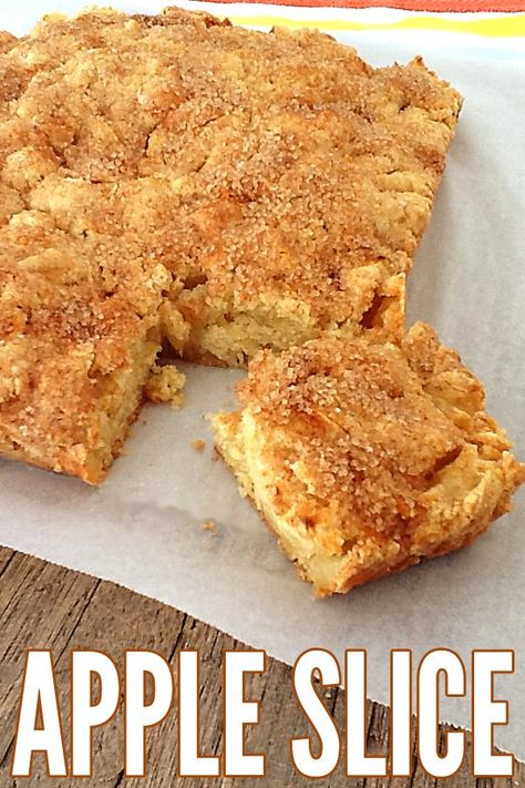 Deliciously SImple Apple Slice Recipe Apple Shortbread, Apple Slice Recipe, Cooker Cake, Apple Ideas, Apple Slice, Vegetarian Christmas, Slice Recipe, Tray Bake Recipes, Tray Bake