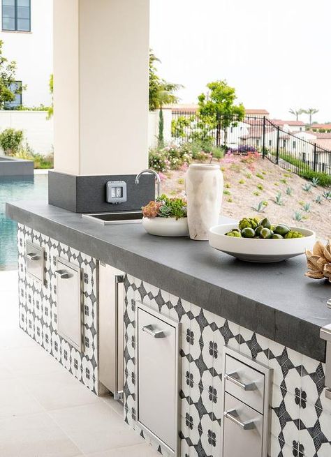 Concrete Outdoor Kitchen, Concrete Countertops Outdoor Kitchen, Concrete Countertops Outdoor, White Porcelain Tile, Bar Exterior, Beverage Fridge, Kitchen Transitional, Outdoor Kitchen Bars, Outdoor Bbq Kitchen