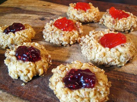 Bird’s Nest Cookies (Thumbprint or Thimble Cookies) | A Hint of Honey Thimble Cookies, Birds Nest Cookies, Christmas Birds, Homemade Strawberry Jam, Fruit Jelly, Birds Nest, Thumbprint Cookies, Cooking Instructions, Cookies Ingredients