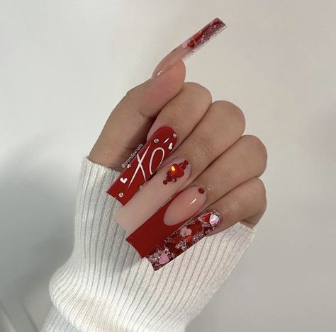 Red Nails Inspo, Vday Nails, Valentines Day Nails, February Nails, Valentine Nails, Nude Nail Designs, Nail Designs Valentines, Colored Acrylic Nails, Glamorous Nails