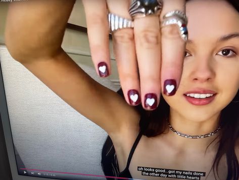 Nails For Playing Guitar, Guitar Friendly Nails, Guts Olivia Rodrigo Nails, Olivia Rodrigo Rings, Guts Nails Olivia Rodrigo, Olivia Rodrigo Nails Ideas, Nails Olivia Rodrigo, Olivia Rodrigo Nails Ideas Guts, Guts Nails