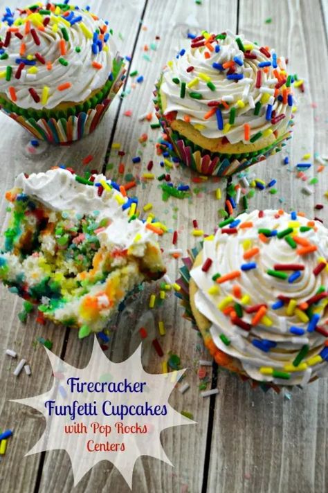 Firecracker Cupcakes, Flour Frosting, Funfetti Cake Recipe, Pop Rocks Candy, Funfetti Cupcakes, Fun Cupcake Recipes, Creative Cupcakes, Cupcake Icing, Funfetti Cake