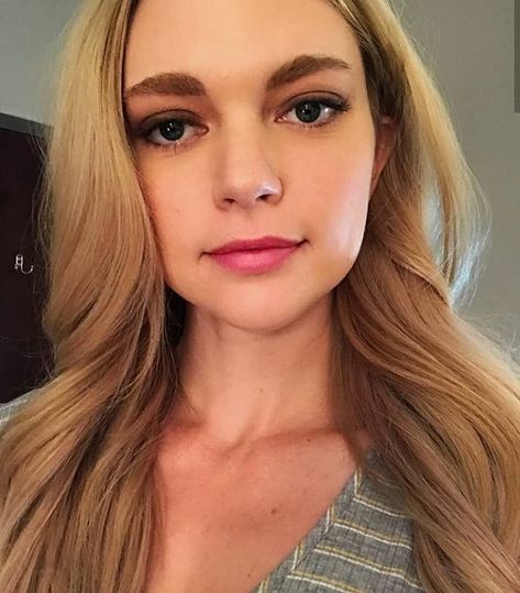 Celebrity Faceclaims, Jenny Boyd, Lizzie Saltzman, Hannah Davis, Casting Pics, Stranger Things Funny, Female Actresses, Vampire Diaries The Originals, Blackpink Fashion