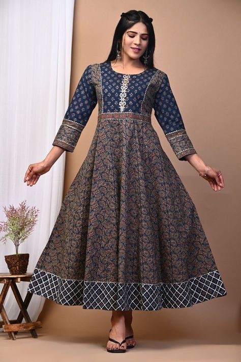 Cotton Kali Kurti Designs, Kali Kurta Pattern, Kali Dress Pattern, Frock Suit Design, Kali Dress, Cotton Printed Anarkali, Long Frocks For Girls, Block Print Dupatta, Cotton Anarkali Suits