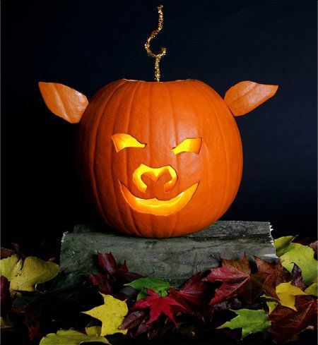 Scary Pig Pumpkin – Pumpkin Carving Ideas for Halloween Emoji Pumpkin Carving, Thanksgiving Pumpkin Recipes, Pumpkin Carving Ideas Easy, Pig Pumpkin, Pumpkin Carving Patterns Free, Scary Halloween Pumpkins, Pumkin Carving, Creative Pumpkin Carving, Amazing Pumpkin Carving