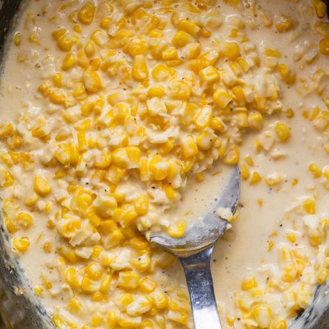 Crockpot Creamed Corn (4 hours on low) Corn And Cream Cheese, Cream Corn Crockpot, Crockpot Creamed Corn, Corn Crockpot, Sweet Creamed Corn, Recipes For Beef, Vegan Vegetable Soup, Slow Cooker Chicken Healthy, Cream Cheese Corn