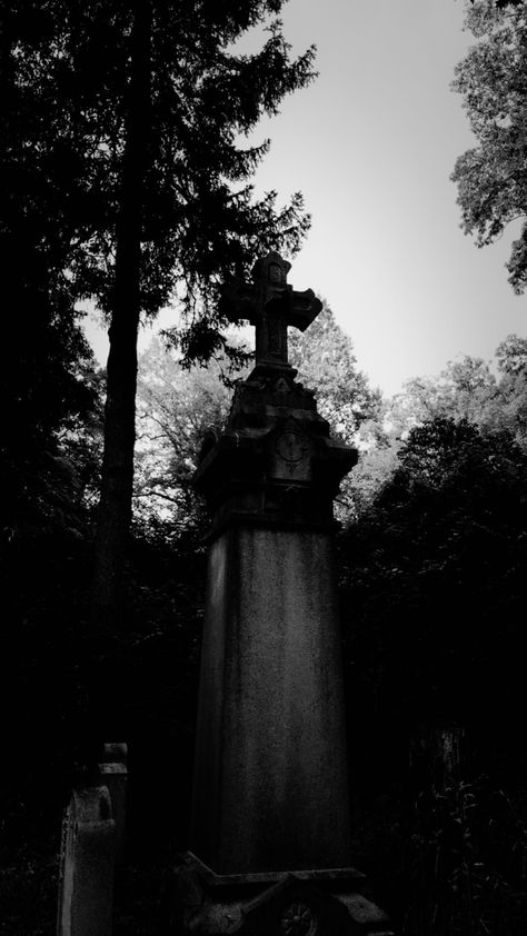 Taken by Natasha Fischer/LOLITAINBLACK (July 27th, 2019) Trad Goth Aesthetic, Cross Tombstone, Goth Aesthetic Wallpaper, Widget Pictures, Goth Wallpaper, Dark Paradise, Goth Art, Arte Obscura, Goth Aesthetic