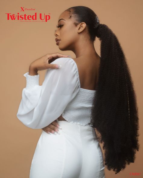 Want a sleek textured ponytail? @magicfingersstudio shows us how to achieve a FLAT 30” ponytail on short 4C hair using X-Pression Twisted Up Springy Afro Twist 🙌🏽 Twisted Up Springy Afro Twist, Textured Ponytail, Ponytail Inspiration, Short 4c Hair, Springy Afro Twist, Pony Hairstyle, Pony Hairstyles, Afro Twist, 4c Hair