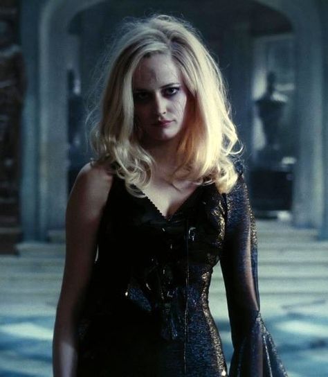 Eva Green Dark Shadows, Angelique Bouchard, Dark Shadows Movie, Carla Diaz, Nastassja Kinski, Green News, Tim Burton Films, Tim Burton Movie, Penny Dreadful