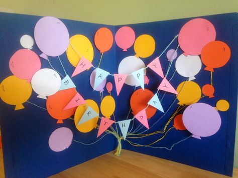 DIY Giant Happy Birthday Card (that's cheaper than anything you'll find in a store!) Happy Birthday Crafts, Big Birthday Cards, Postcards Diy, Happy Birthday Cards Handmade, Happy Birthday Cards Diy, Happy Birthday 18th, Last Minute Birthday Gifts, Giant Card, Birthday Postcards