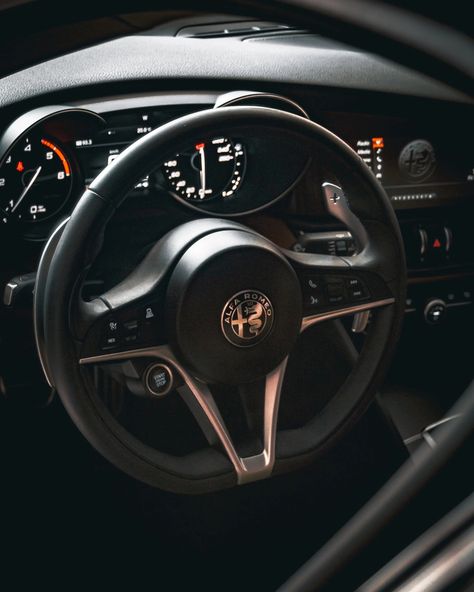 Alfa Romeo steering wheel Alfa Romeo Aesthetic, Alfa Romeo Giulia Wallpaper, Alfa Romeo Wallpaper, Alfa Romeo Giulia Quadrifoglio, Alfa Giulia, Car Dream, Alfa Romeo Stelvio, Alfa Romeo 147, Car Organization