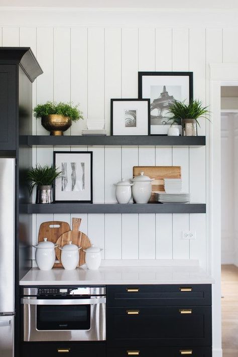 Modern Farmhouse Open Kitchen Shelves - Part of a Fabulous Sophisticated Chic Modern Farmhouse Home Tour Kitchen Floating Shelves, Black And White Kitchen, Floating Shelves Kitchen, Kitchen Design Color, Modern Farmhouse Home, Open Kitchen Shelves, White Interior Design, Modern Shelving, Estantes Flotantes